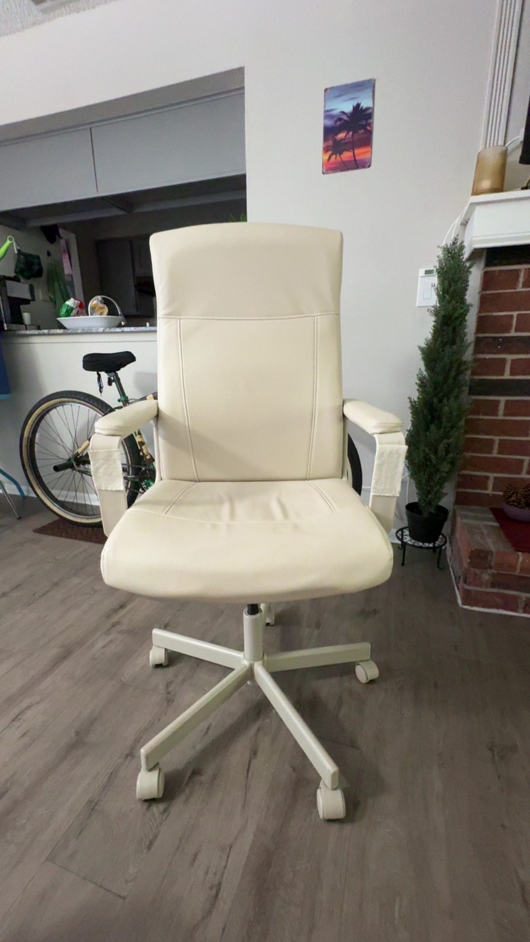 Swivel chair, Murum beige