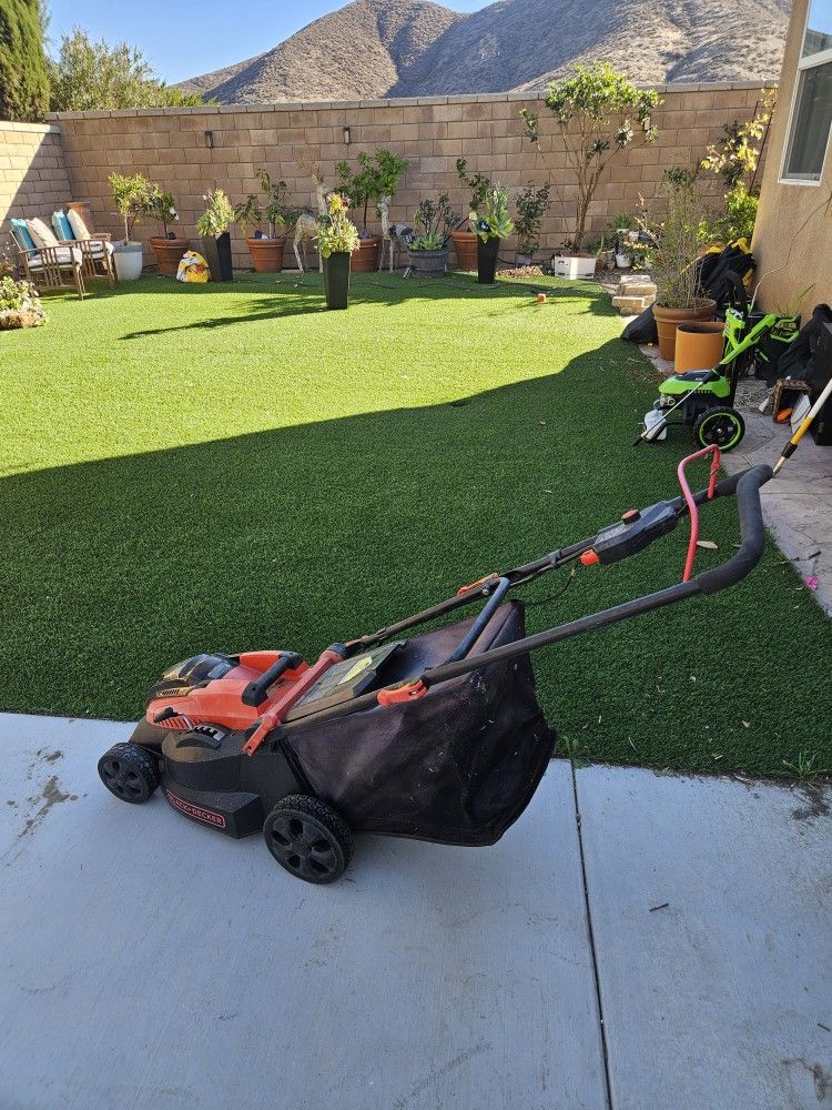 Battery Operated Lawn Mower 