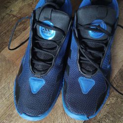 Adidas Tennis #11 Semi New $15 The Pair The Shoes