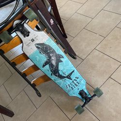 Skateboard in excellent condition