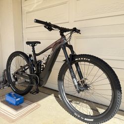 Liv Intrigue E+ Pro 2/ Size: M/ FOX Fork & Rear Shock/ Giant By Yamaha Motor/ 29er/ Tubeless Tires And Wheels/ Delivery Available