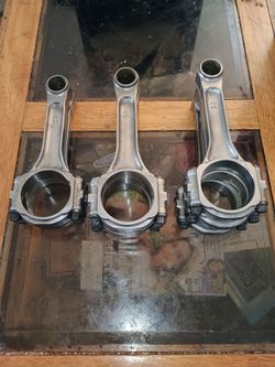 Small block Chevy 6 in eagle connecting rods