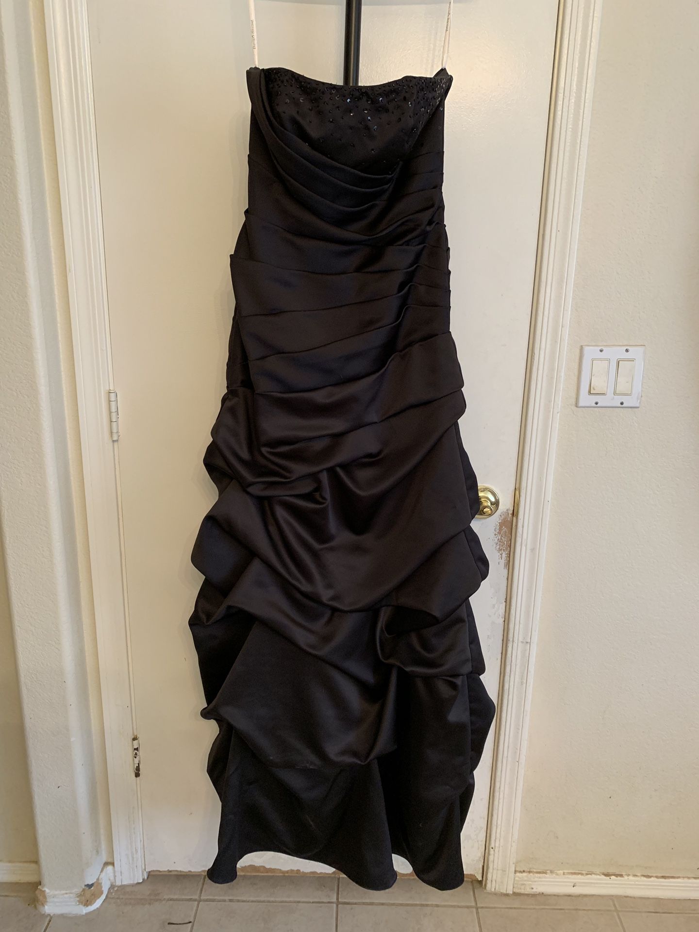Black prom dress