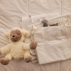 2 summer infant Waterproof Infant Crib sheets with white Noise sheep