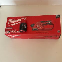Milwaukee FUEL M12 Planer & 2.0 Battery