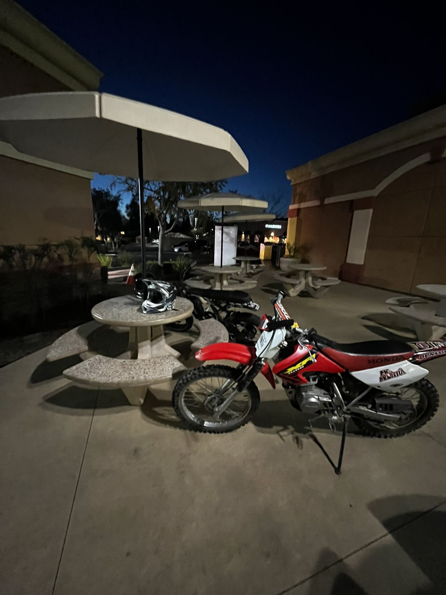 2003 Honda XR100 ( TRADE ONLY)