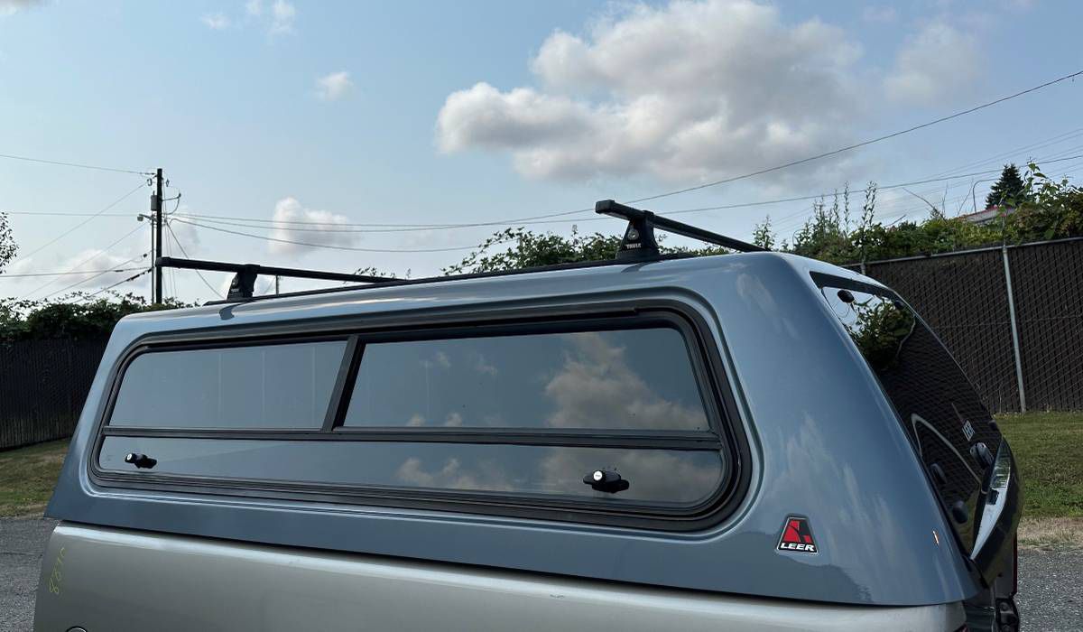 Leer Canopy Topper For Chevy Silverado Sierra Blue Fiberglass 6.5’ Stock #9043