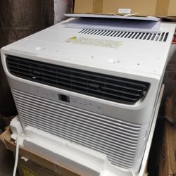 Frigidaire 15,100 BTU Window Air Conditioner 120 Voltage  J̌