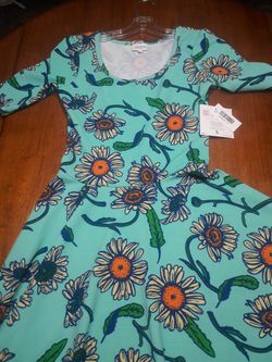 NWT Lularoe Nicole Dress size Small
