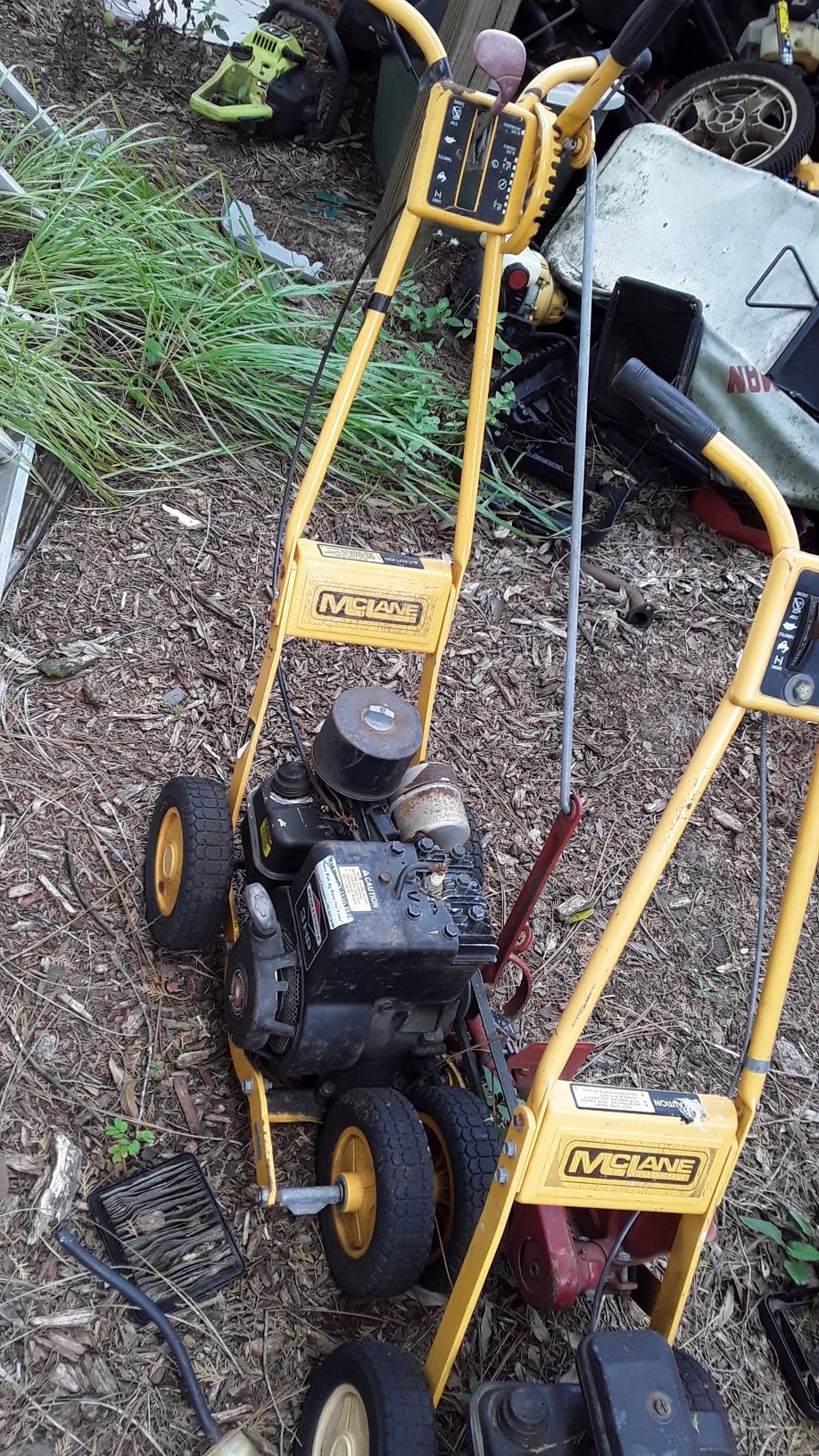 To McLane walkbehind edgers. Need some TLC for Sale in Kissimmee, FL