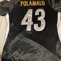 Woman’s Pittsburgh Steelers Football Jersey Size Medium 