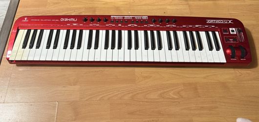 Behringer U-Control UMX490 USB MIDI Keyboard – Excellent Condition 	•	49-Key Behringer UMX490 MIDI Controller – Works Great 	•	Behringer Red UMX490 Ke