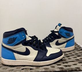 Size 9.5 Jordan 1 Obsidian
