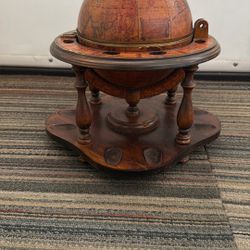 vintage Old World globe pipe stand and humidor,$0 Pick Up 