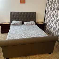 Bedroom Set With Chester And Night Stands