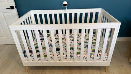 White Crib + Newton Mattress