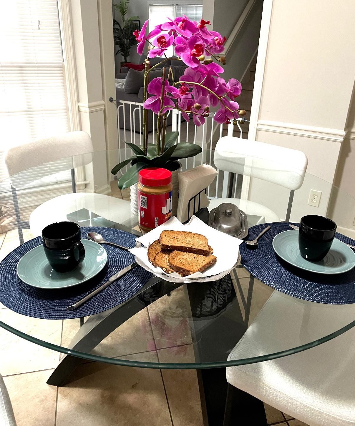 Modern 54” Round Glass Dining Table