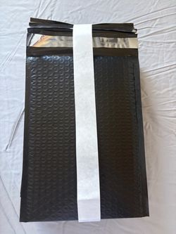 23 Bubble Mailers 6x9
