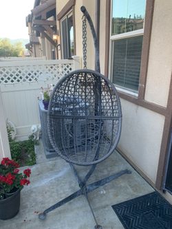 Egg chair
