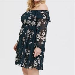 Torrid Green Floral Long Sleeve Dress
