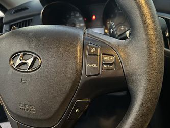 2011 Hyundai Genesis Coupe Thumbnail