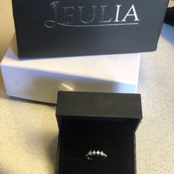 Jeulia Vintage Four-Stone Sterling Silver Ring.