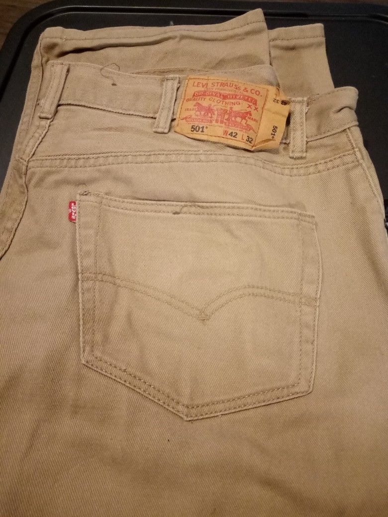 LEVI STRAUSS KHAKI DENIM JEANS