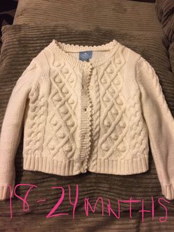 Super cute Gap sweater! Size 18-24 months.