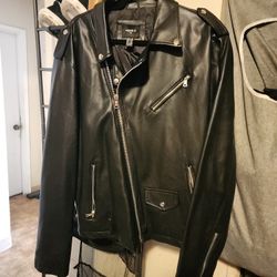 Forever 21 Black Faux Leather Moto Biker Jacket 