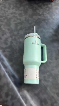 40 ounce Stanley Tumblr