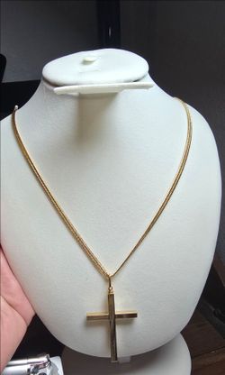 18k Gold Set triple lock chain 22" and plain Krus pendant, open for layaway.