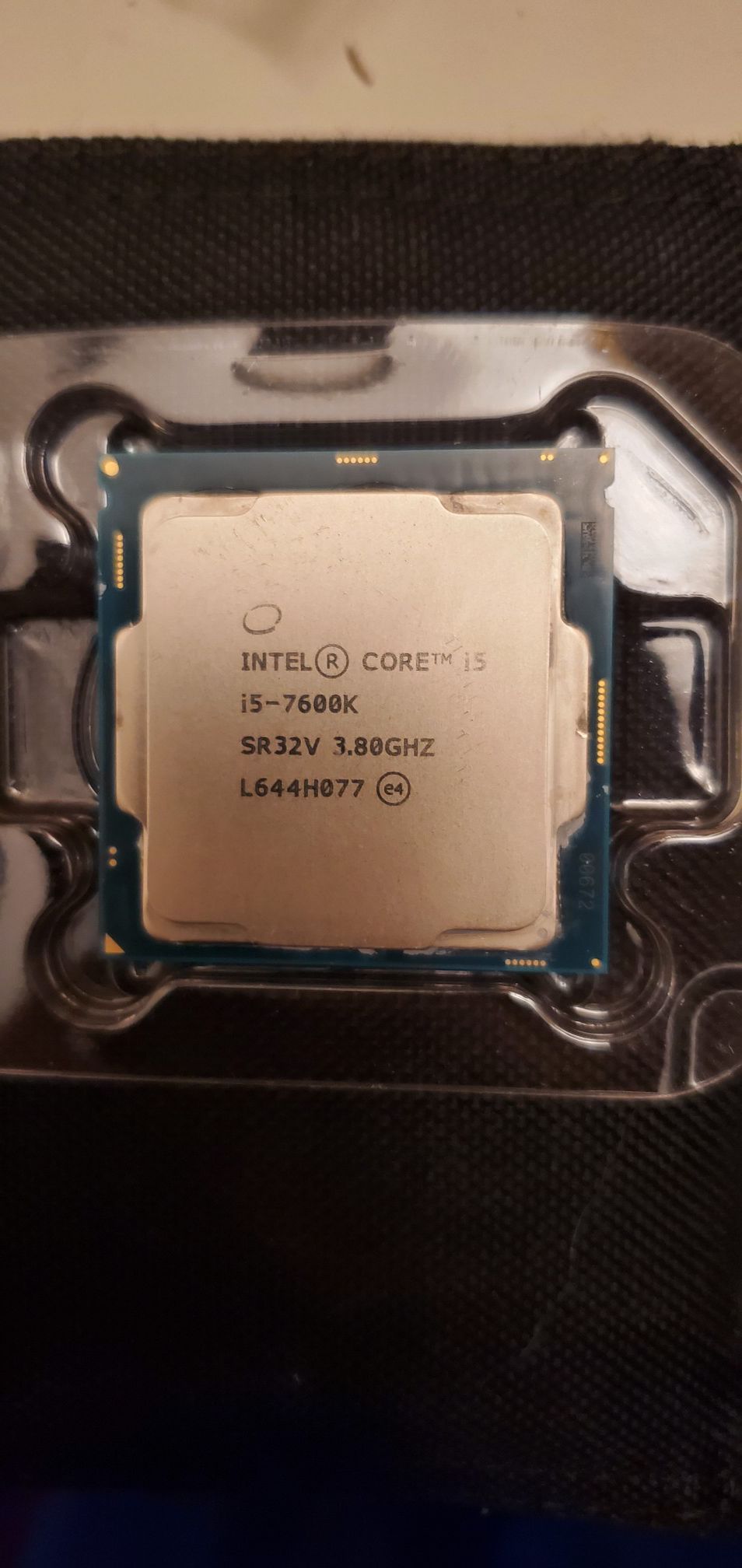 Intel i5-7600k (professionally delidded) 5.2 Ghz!