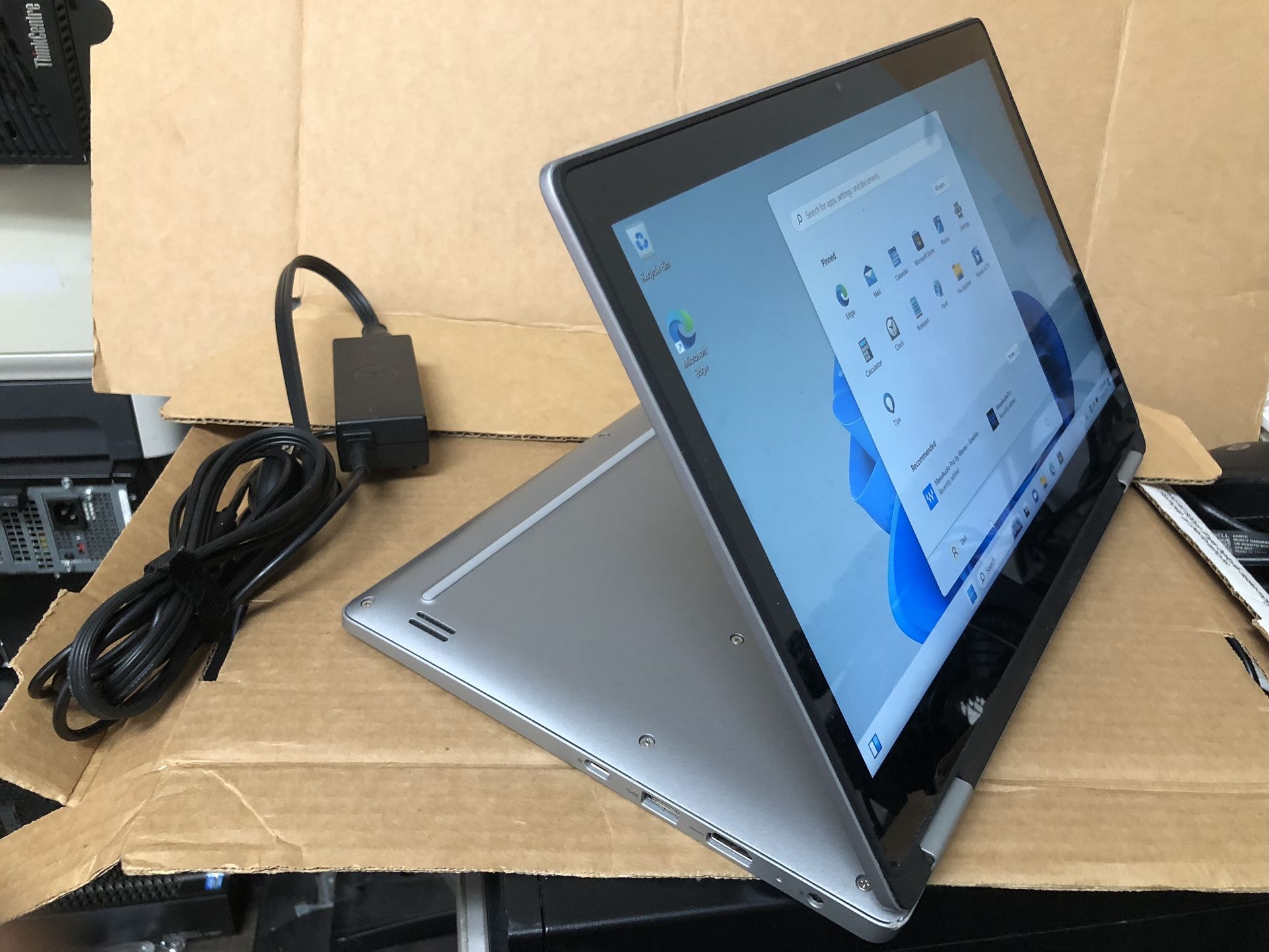 Dell Latitude 3310 2-in-1 13.3" Laptop w Core i5-8265U 1.60GHz 8GB RAM 256GB SSD Touchscreen Tablet laptop