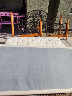 Free bed twin