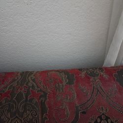 Free Couch 