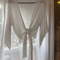 Anna Grace Cropped Blouse