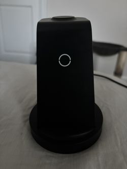 iPhone, Apple Watch, AirPod Charger