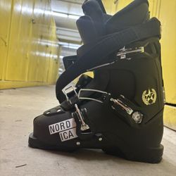 Nordica Snow Boots