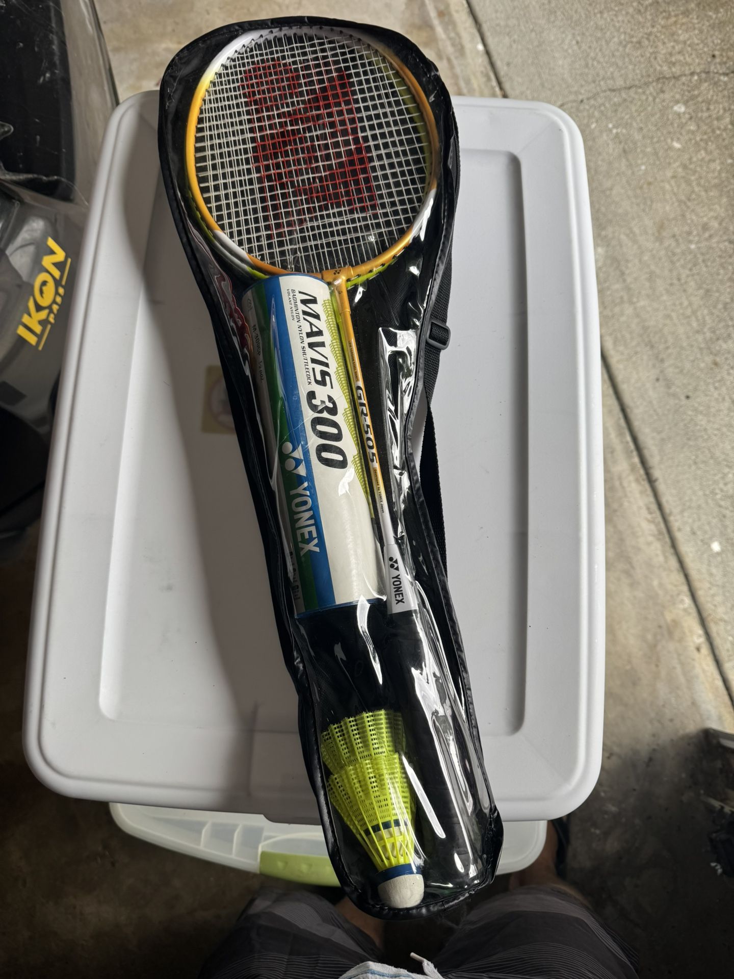 Badminton Set (Racquet + Birdies)