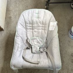 Baby rocking chair