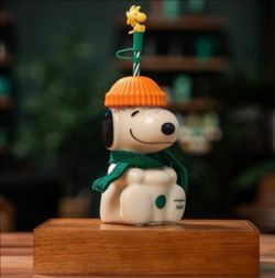 UFT for peanuts snoopy glass cup