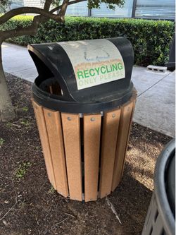 Outdoor Recycle Receptacle