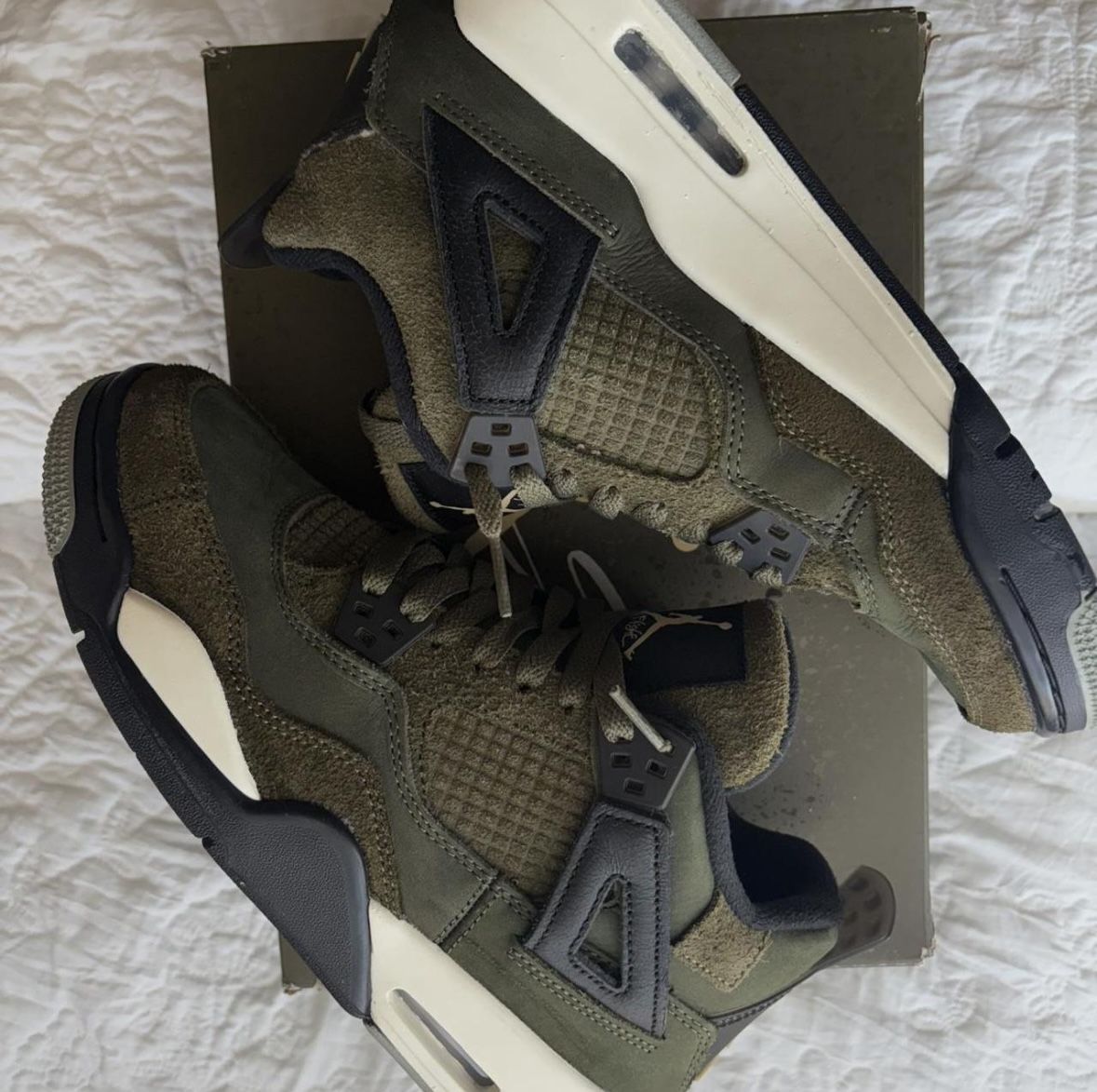 Air Jordan 4 Olive