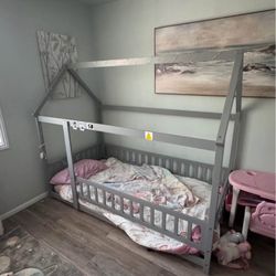 Twin House Bed frame 
