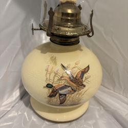 This vintage oil lamp