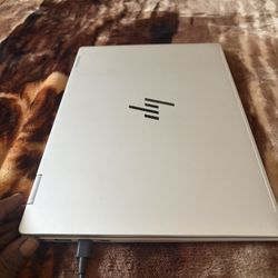 $600 OBO-2024 HP Envy x360 2-in-1 Laptop | Ryzen 7 8840HS | 16GB RAM | 1TB SSD