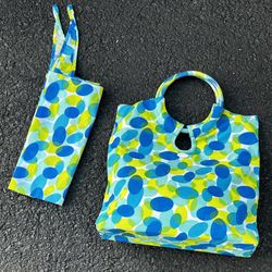 JAFRA brand vinyl tote with zipper and inside pocket