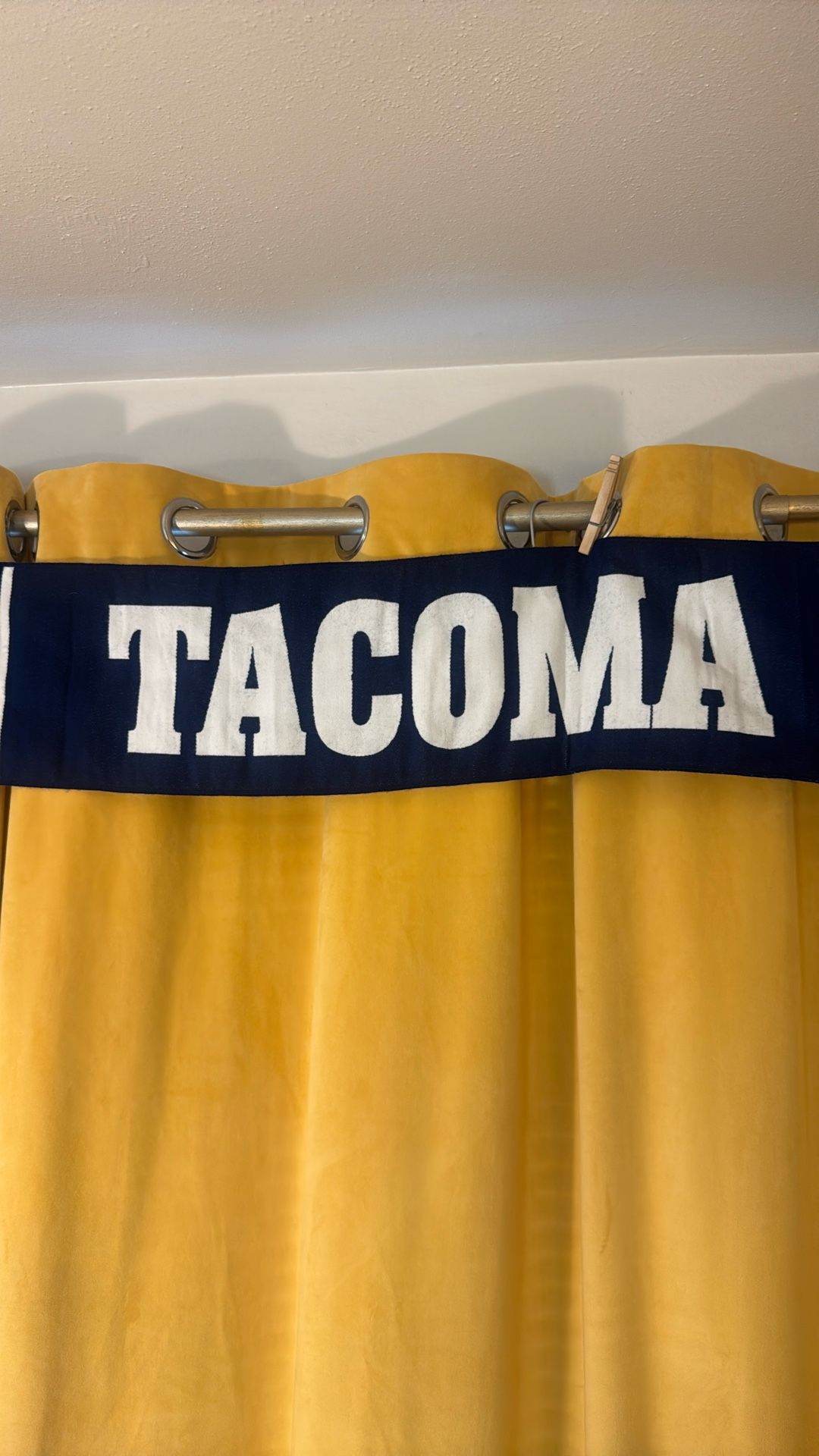 Tacoma Washington Skyline Scarf From ETC Etcetera NWOT