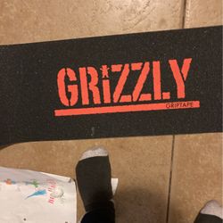 Skateboard gripe tape