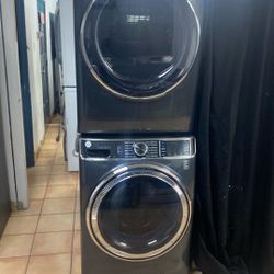 WASHER AND GAS DRYER SET 